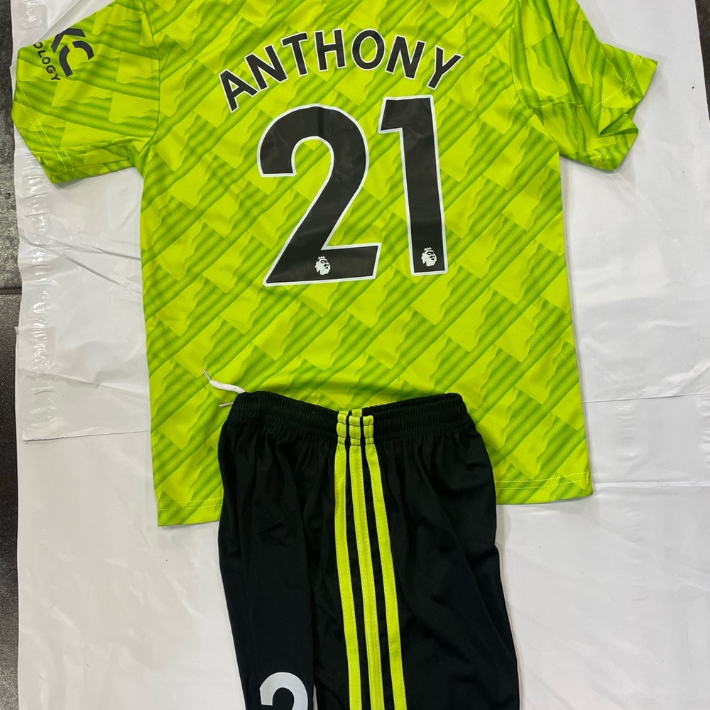 Man united kids jersey anthony